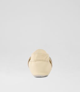 SS LITTLE BOW PUP BQ VANILLA LEATHER