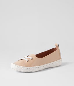 WOMANS SU NUDE WHITE SOLE PATENT LEATHER