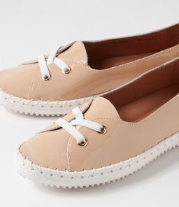 WOMANS SU NUDE WHITE SOLE PATENT LEATHER