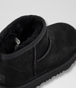 ULTRA MINI JUNIOR UU BLACK SUEDE